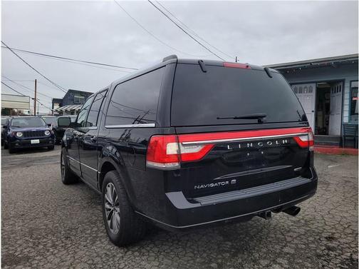 2016 Lincoln Navigator Select