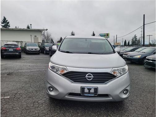 2016 Nissan Quest SV