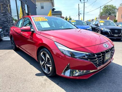 2023 Hyundai ELANTRA Limited