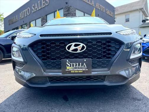 2021 Hyundai KONA SE