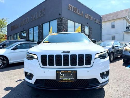 2023 Jeep Cherokee Latitude Lux