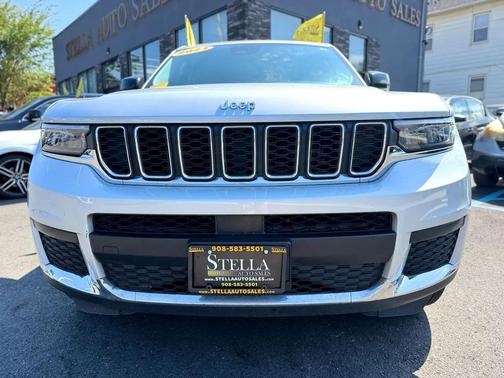 2023 Jeep Grand Cherokee L Laredo