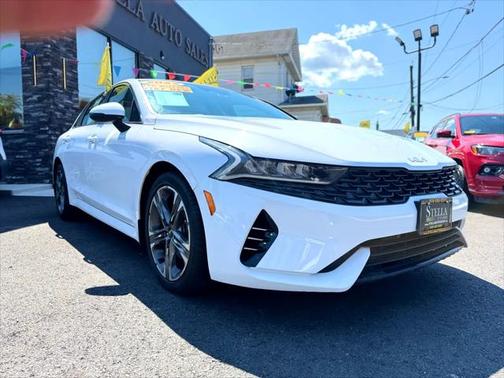 2022 Kia K5 LXS