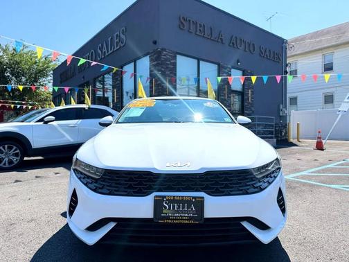 2022 Kia K5 LXS
