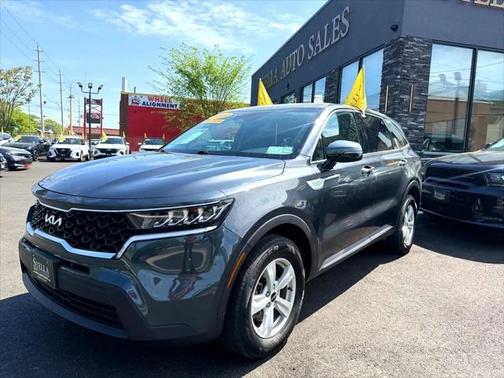 2022 Kia Sorento LX