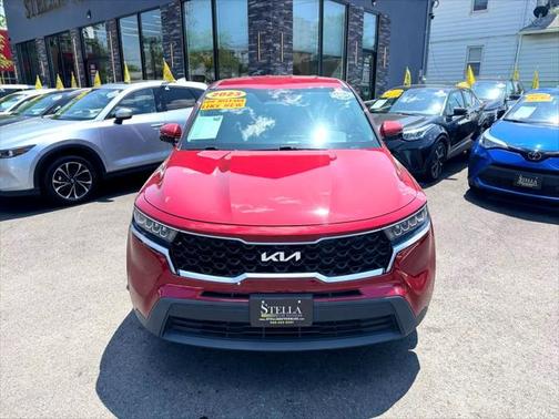 2023 Kia Sorento LX