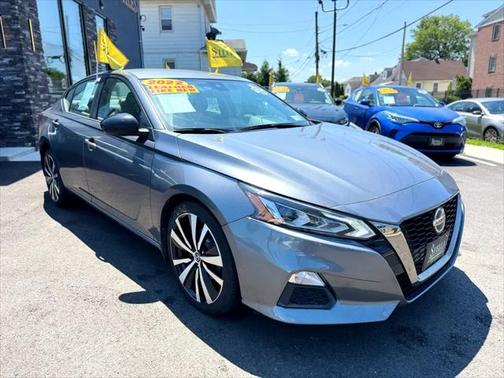 2022 Nissan Altima SR Intelligent AWD