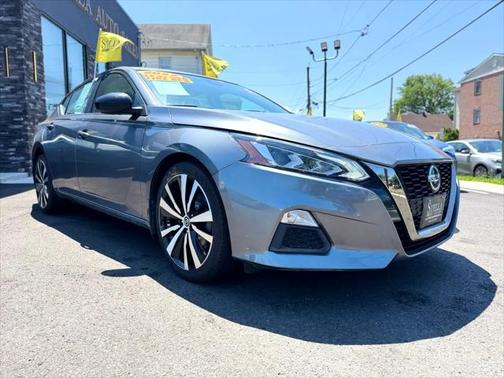 2022 Nissan Altima SR Intelligent AWD