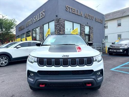 2023 Jeep Compass Trailhawk