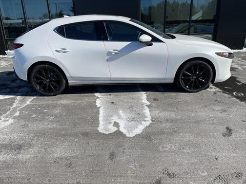 2025 Mazda Mazda3 FWD w/Premium Package