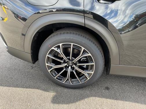 2025 Mazda CX-70 PHEV Premium Package