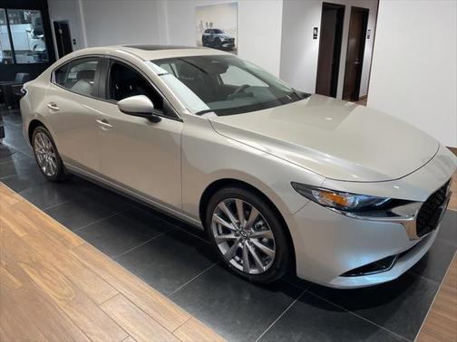 2025 Mazda Mazda3 FWD w/Preferred Package