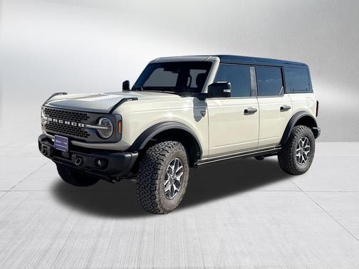 Desert Sand 2025 Ford Bronco Badlands