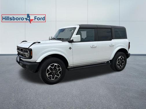 Oxford White 2024 Ford Bronco Outer Banks