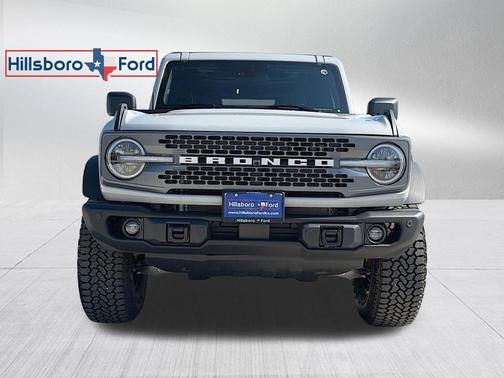 Avalanche Gray 2026 Ford Bronco Badlands