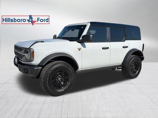 Avalanche Gray 2026 Ford Bronco Badlands