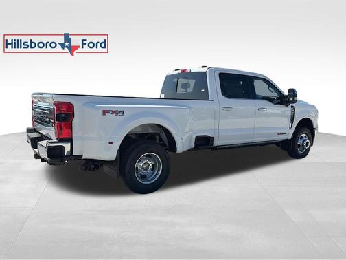 Star White 2026 Ford F-350 King Ranch