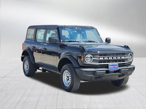 Shadow Black 2025 Ford Bronco Base