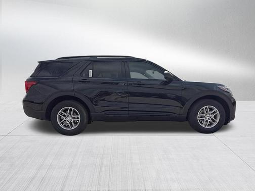 Agate Black Metallic 2026 Ford Explorer Active