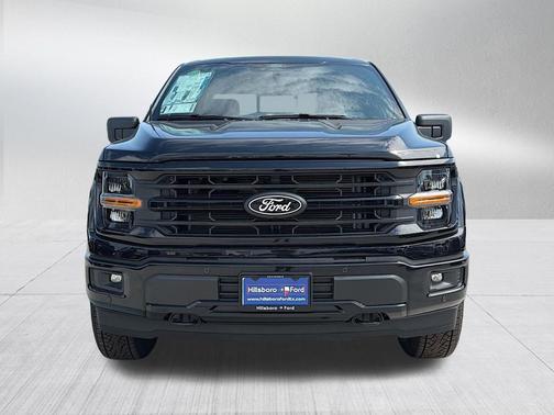 Agate Black Metallic 2026 Ford F-150 XLT