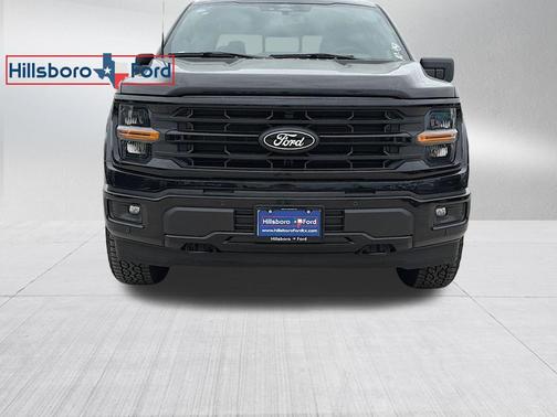 Agate Black Metallic 2026 Ford F-150 XLT