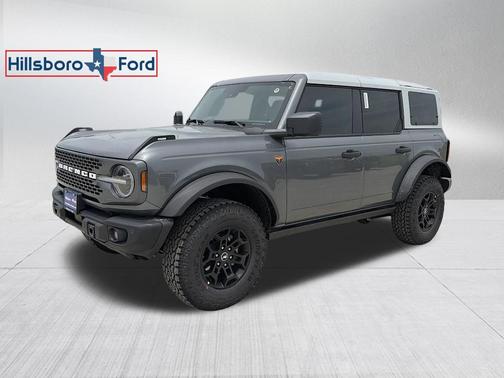 Carbonized Gray Metallic 2026 Ford Bronco Badlands