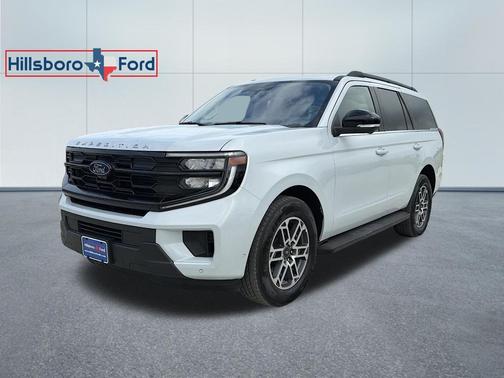 Space Silver 2025 Ford Expedition Active