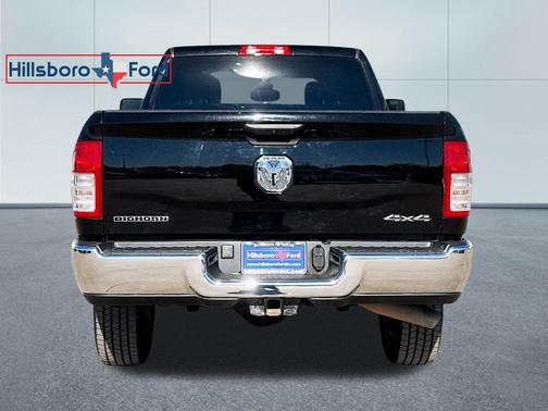 Diamond Black 2023 RAM 2500 Big Horn