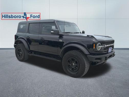 Shadow Black 2023 Ford Bronco Wildtrak