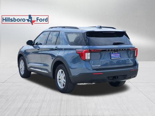 2025 Ford Explorer Active