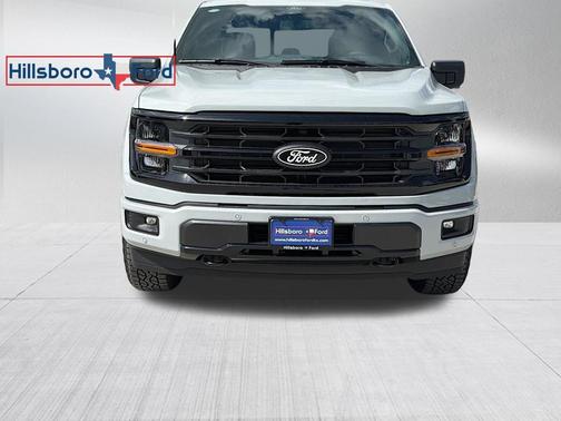 Avalanche 2026 Ford F-150 XLT