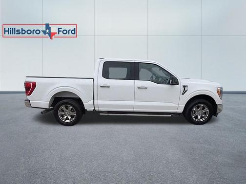Oxford White 2022 Ford F-150 XLT