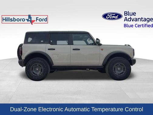 Desert Sand 2025 Ford Bronco Badlands