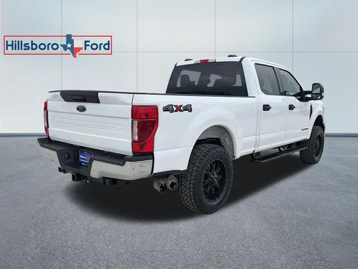 Oxford White 2022 Ford F-250 XLT