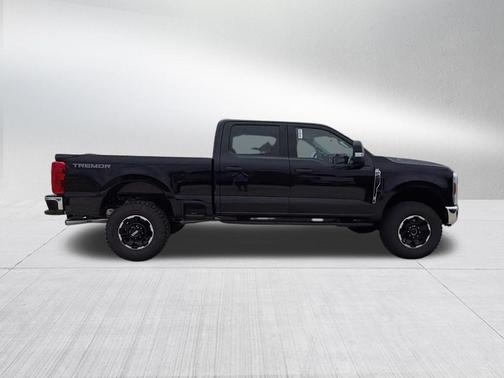 Agate Black Metallic 2026 Ford F-250 XLT