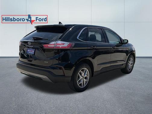 Agate Black Metallic 2024 Ford Edge SEL