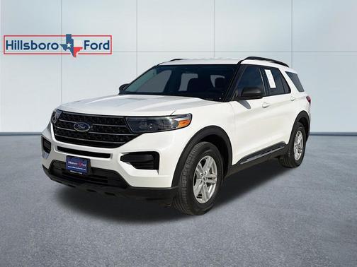 Star White 2023 Ford Explorer XLT