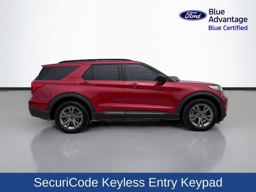 Rapid Red Metallic Tinted Clearcoat 2022 Ford Explorer XLT