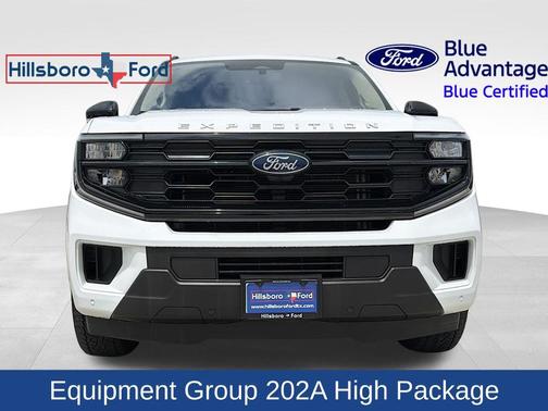 Oxford White 2025 Ford Expedition Active