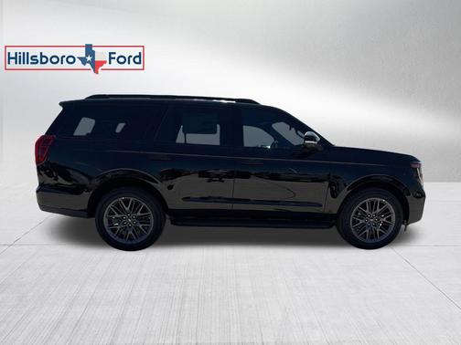 Agate Black Metallic 2026 Ford Expedition Platinum