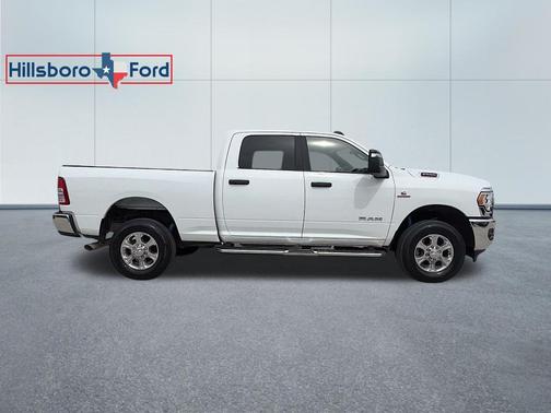 Bright White Clearcoat 2024 RAM 2500 Big Horn