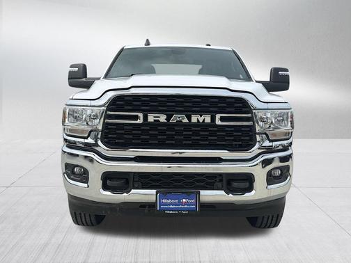 Bright White Clearcoat 2024 RAM 2500 Big Horn