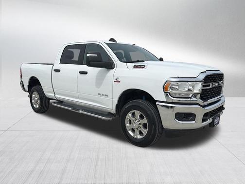 Bright White Clearcoat 2024 RAM 2500 Big Horn