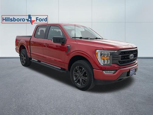 Hot Pepper Red Metallic Tinted Clearcoat 2023 Ford F-150 XLT