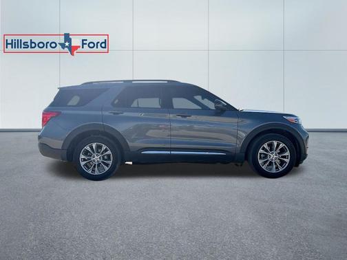 Carbonized Gray Metallic 2024 Ford Explorer XLT