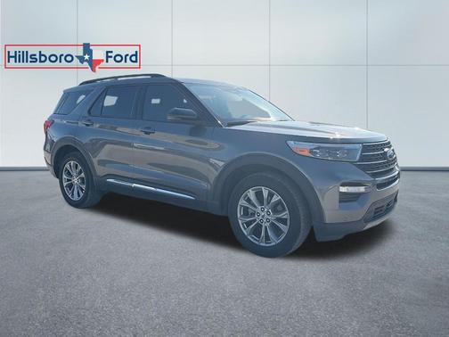 Carbonized Gray Metallic 2024 Ford Explorer XLT