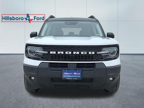 Oxford White 2025 Ford Bronco Sport Outer Banks