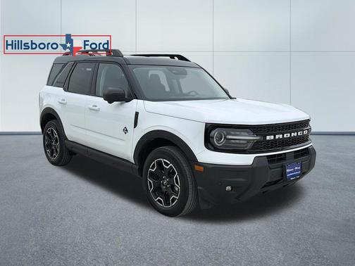 Oxford White 2025 Ford Bronco Sport Outer Banks