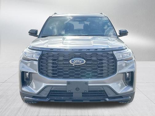 Carbonized Gray Metallic 2026 Ford Explorer ST-Line