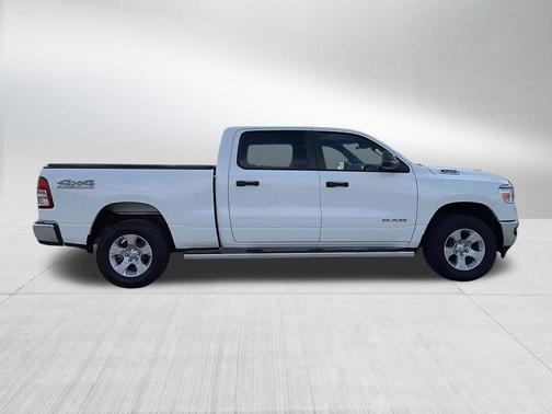 Bright White Clearcoat 2023 RAM 1500 Big Horn